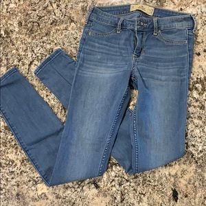 Hollister Jean legging size 1R w25 L29